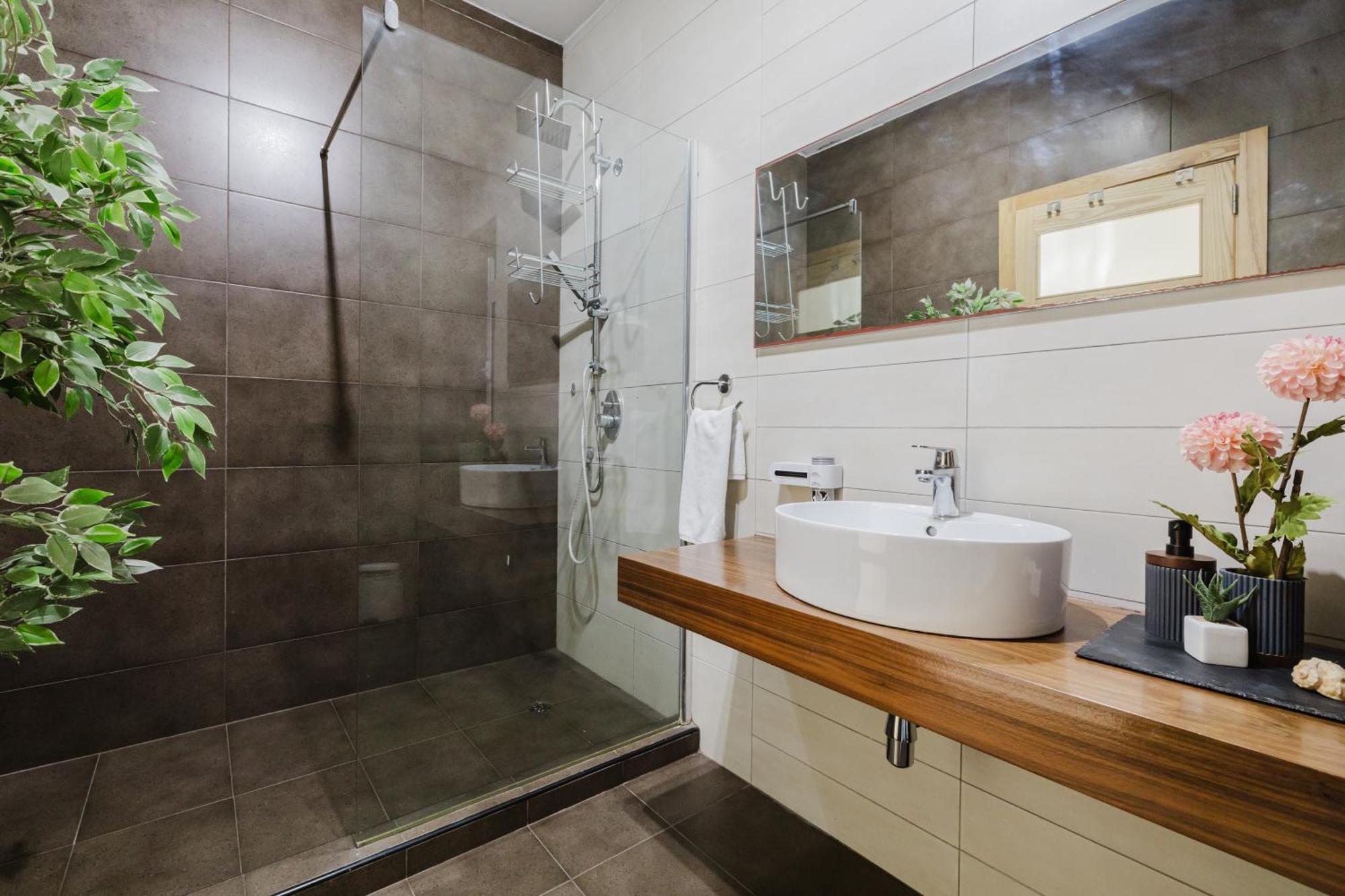 Appartement Family Duplex W Shared Pool By Homely *